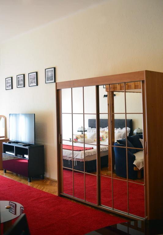 Pokoje Goscinne Victoria Cracovie Extérieur photo