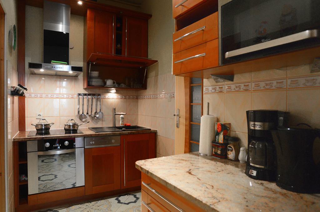 Pokoje Goscinne Victoria Cracovie Extérieur photo